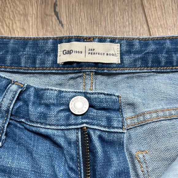 GAP Perfect Boot Denim Jean 28P Petite - Picture 4 of 12